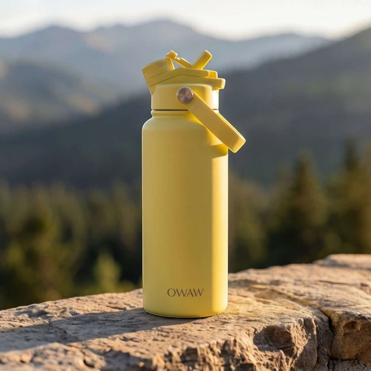 OWAW Nomade insulated water bottle and Pause tumbler side by side