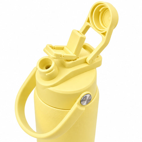 OWAW Nomade 32oz water bottle in Citrus, additional lifestyle shot